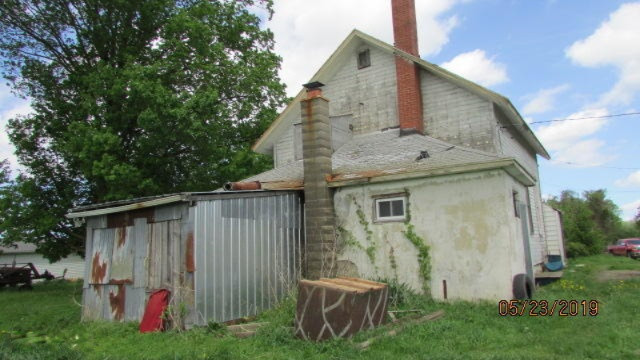 1183 Fisher Road Quincy, MI 49082 - Photo 4 of 14 IMG_3683