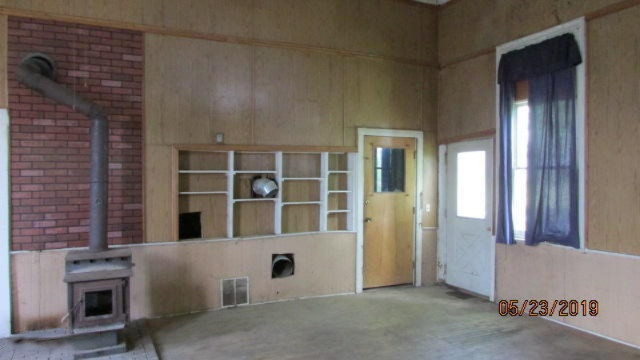 1183 Fisher Road Quincy, MI 49082 - Photo 5 of 14 IMG_3684