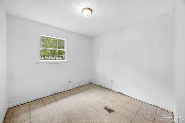 $114,900 | 914 Twinbrook Avenue, Pensacola, FL 32505