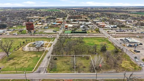 $995,000 | 212 East Walnut Street, Celina, TX 75009