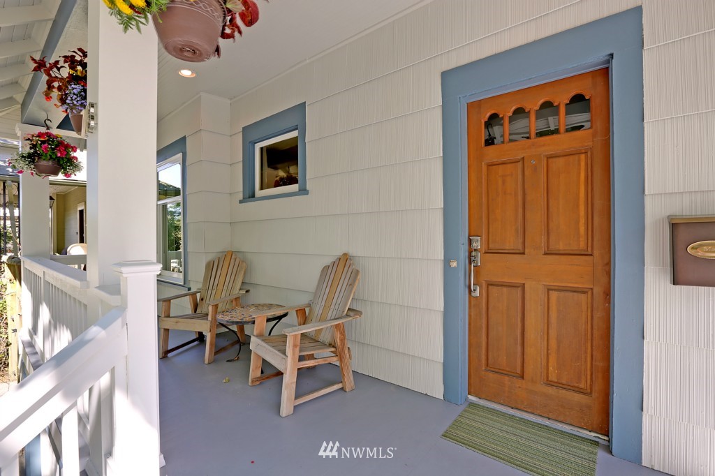 718 North 83rd Street Seattle, WA 98103 - Photo 2 of 17 Gallery Image 2