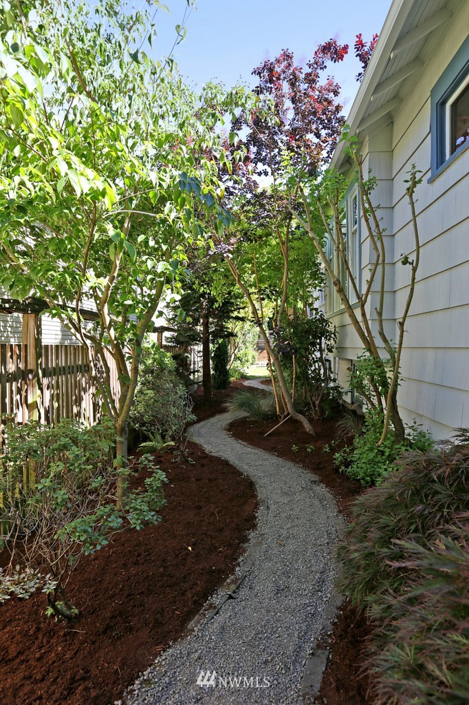 718 North 83rd Street Seattle, WA 98103 - Photo 16 of 17 Gallery Image 16