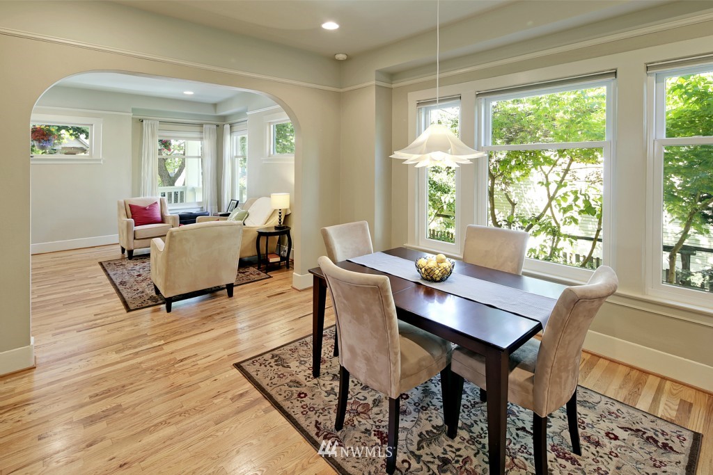 718 North 83rd Street Seattle, WA 98103 - Photo 5 of 17 Gallery Image 5