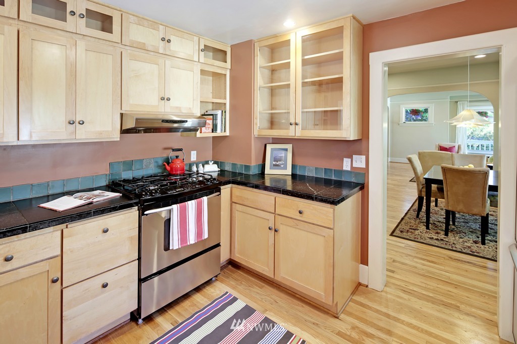 718 North 83rd Street Seattle, WA 98103 - Photo 7 of 17 Gallery Image 7