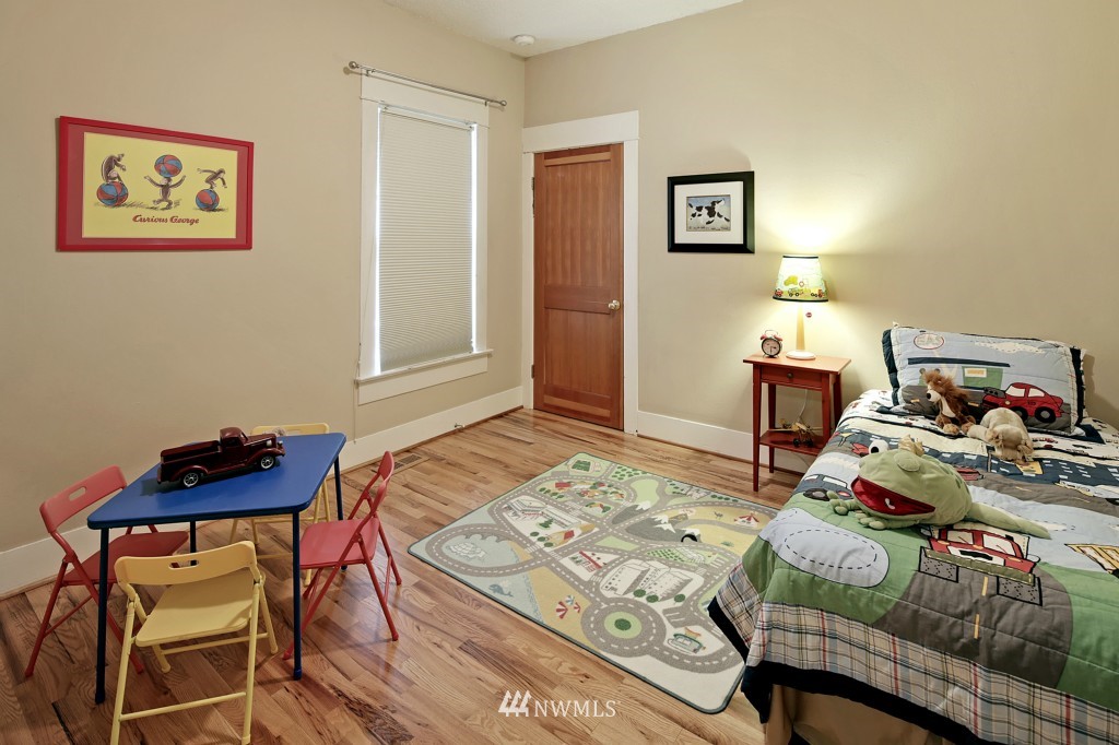 718 North 83rd Street Seattle, WA 98103 - Photo 10 of 17 Gallery Image 10