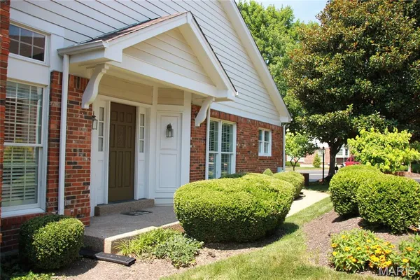 $710,000 | 14632 Amberleigh Hill Court, Chesterfield, MO 63017