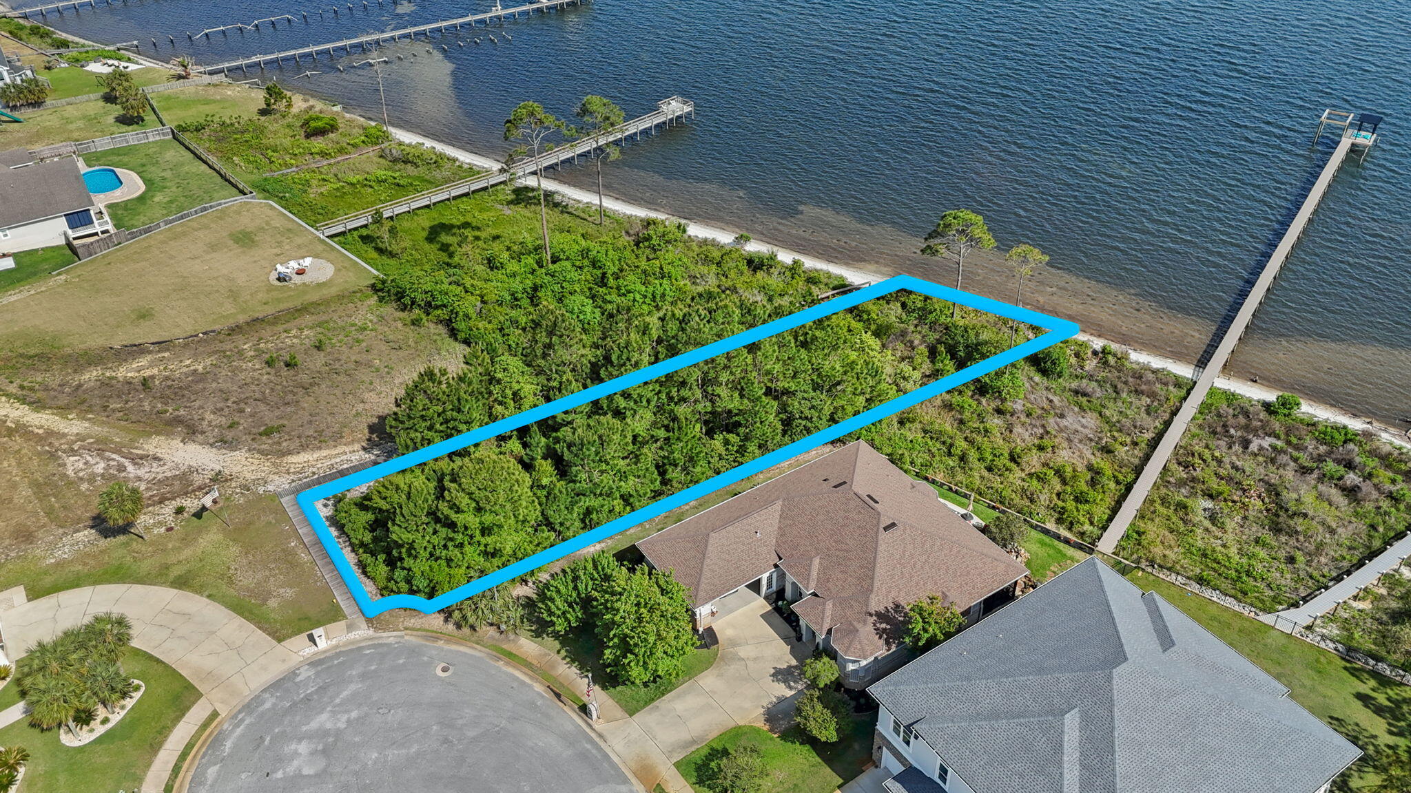 7475 Soundshore Drive Navarre, FL 32566 - Photo 23 of 35 a view of a balcony