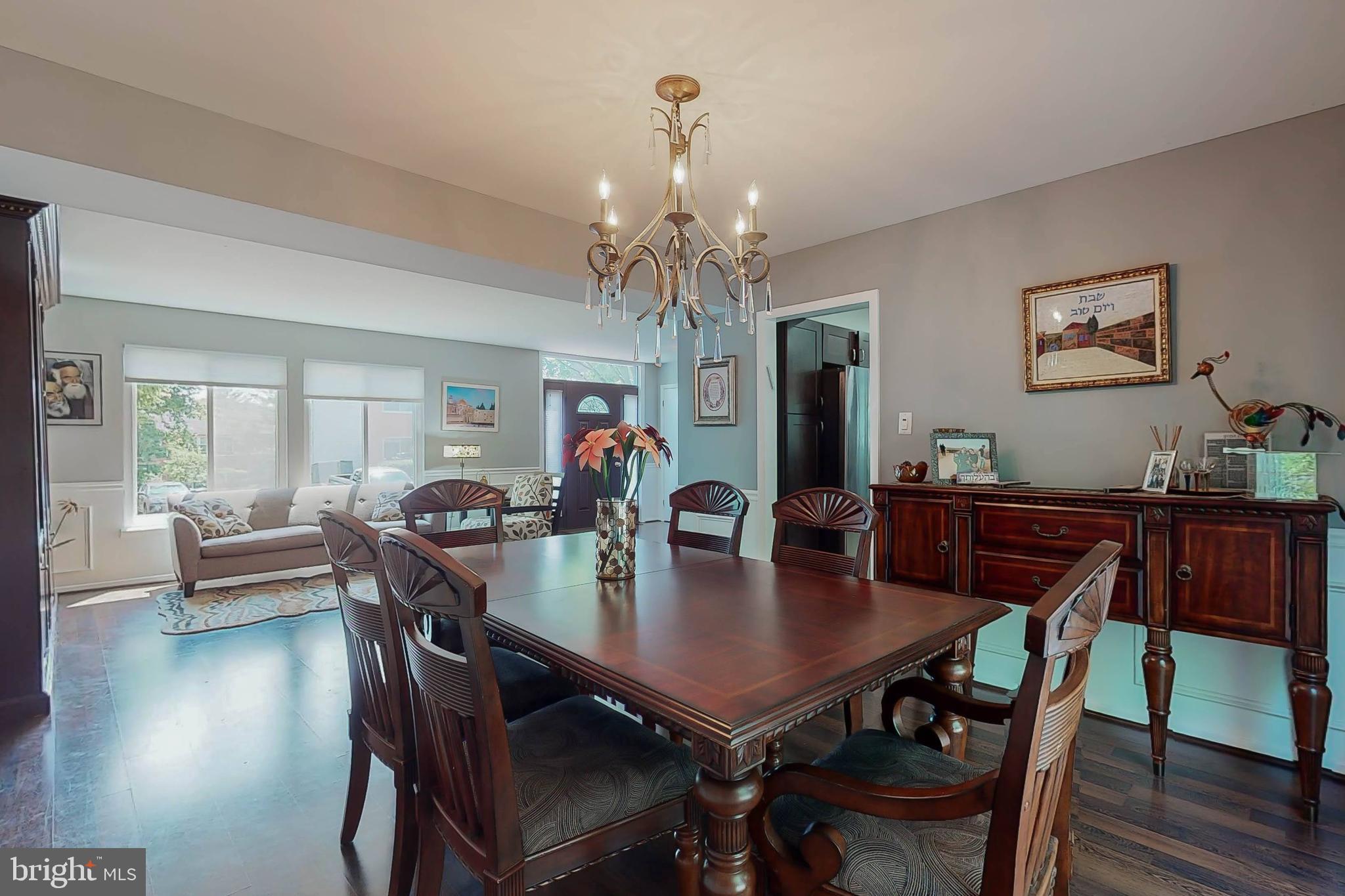 6313 Benhurst Road Baltimore, MD 21209 - Photo 4 of 31