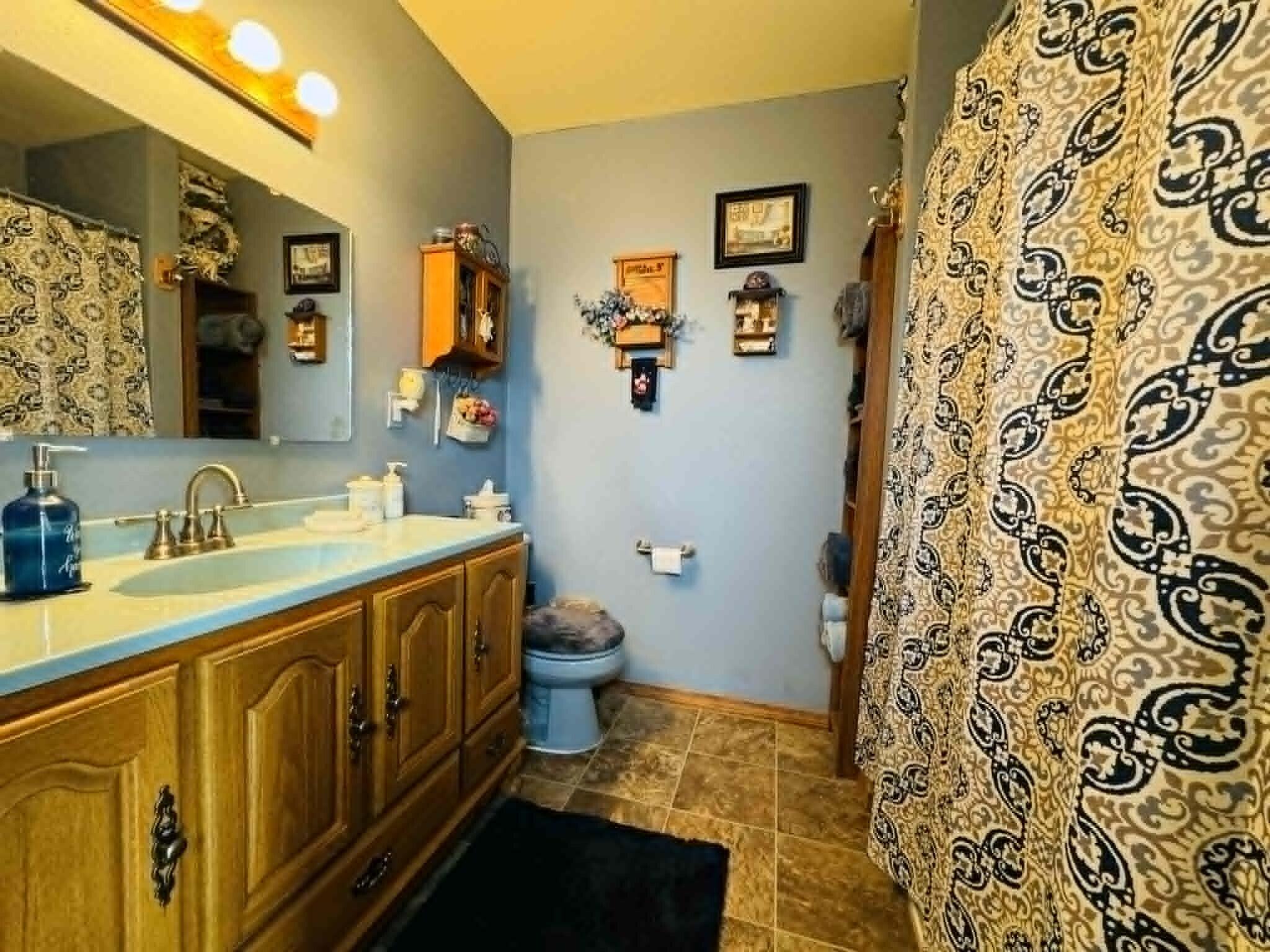6231 Ridgetop Road Anderson, CA 96007 - Photo 15 of 49 76