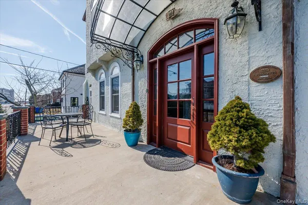$2,149,000 | 211 Laurelton Boulevard, Long Beach, NY 11561