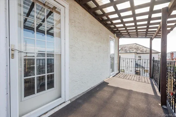 $2,149,000 | 211 Laurelton Boulevard, Long Beach, NY 11561