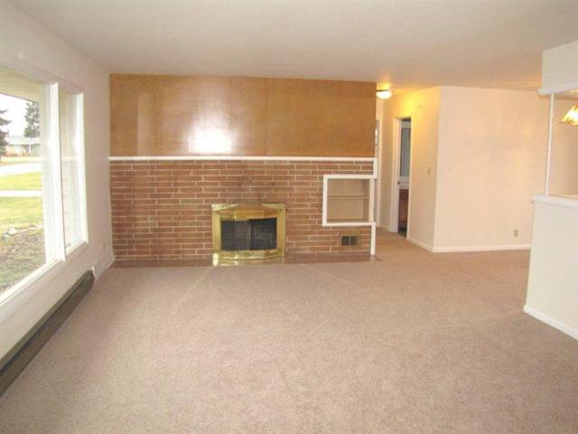 211 North McCabe Road Spokane, WA 99216 - Photo 2 of 9