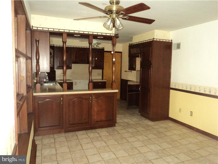 3407 Stoudts Ferry Bridge Road Reading, PA 19605 - Photo 3 of 13