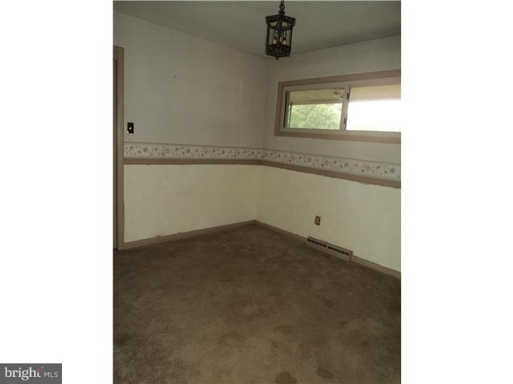 3407 Stoudts Ferry Bridge Road Reading, PA 19605 - Photo 7 of 13