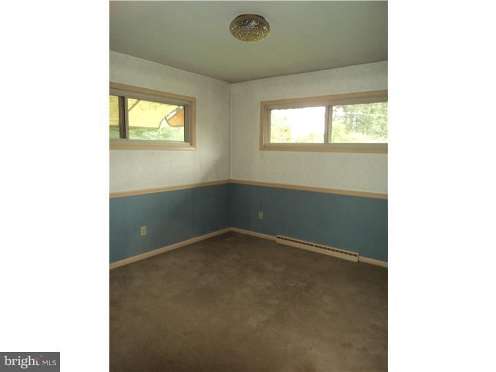 3407 Stoudts Ferry Bridge Road Reading, PA 19605 - Photo 8 of 13