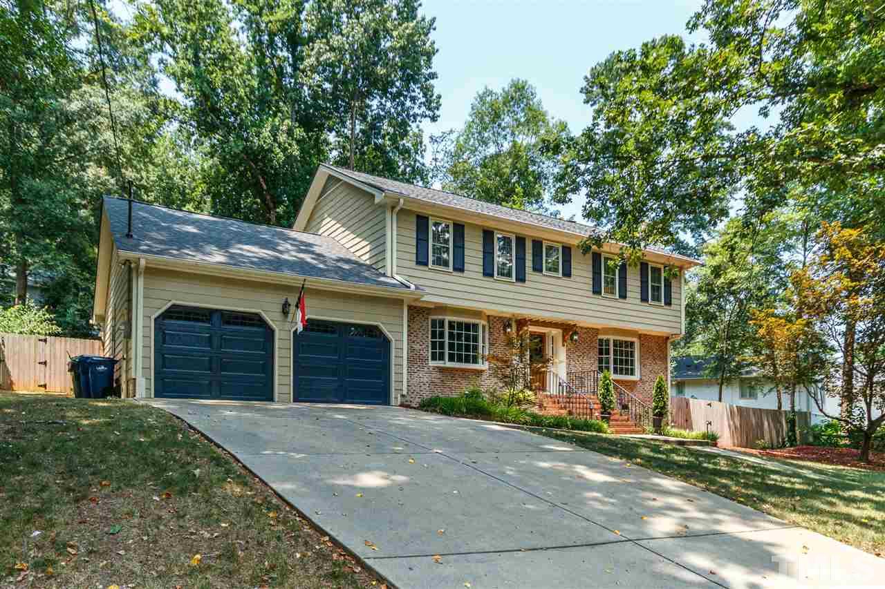 4925 Brookhurst Place Raleigh, NC 27609 - Photo 2 of 30