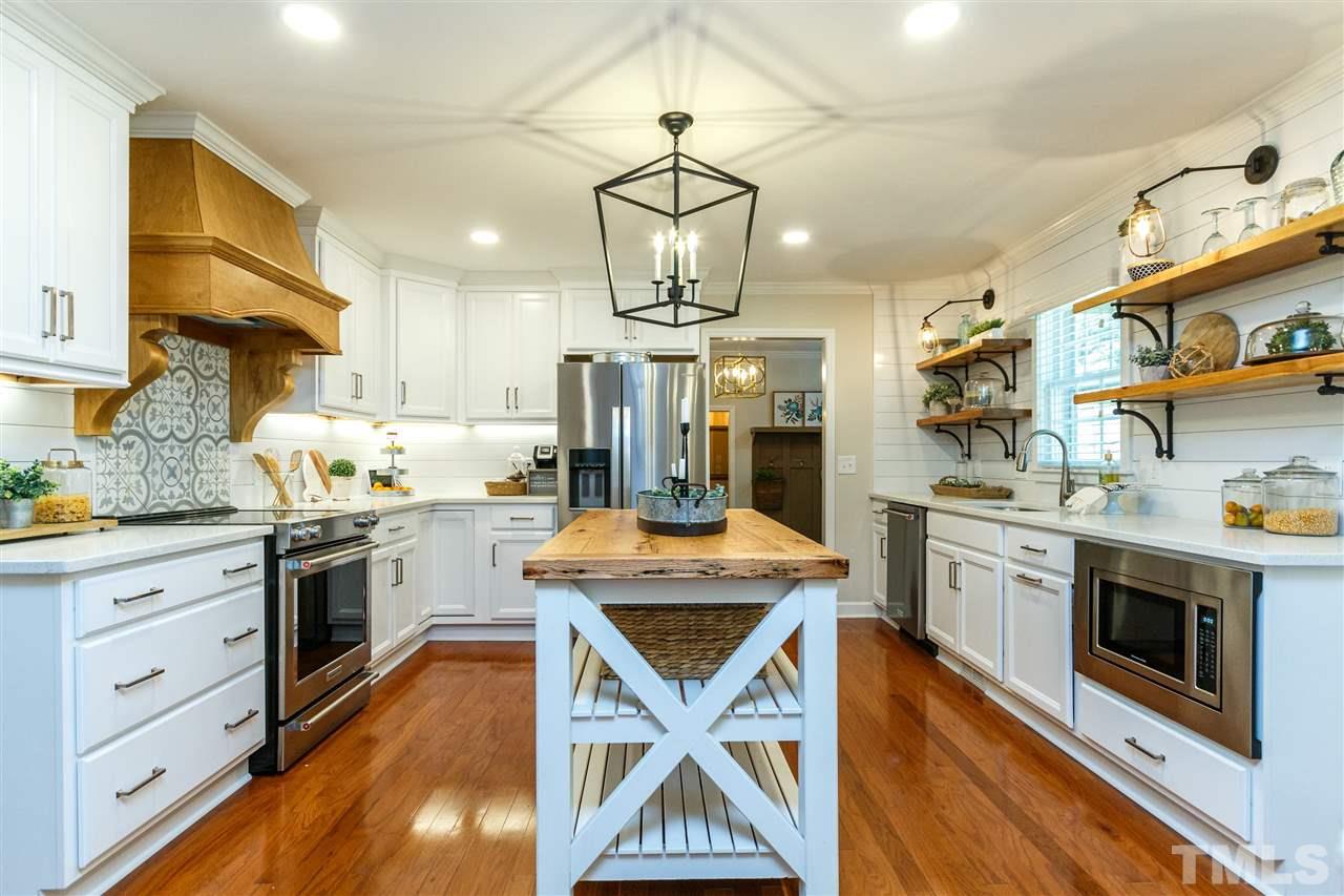 4925 Brookhurst Place Raleigh, NC 27609 - Photo 11 of 30