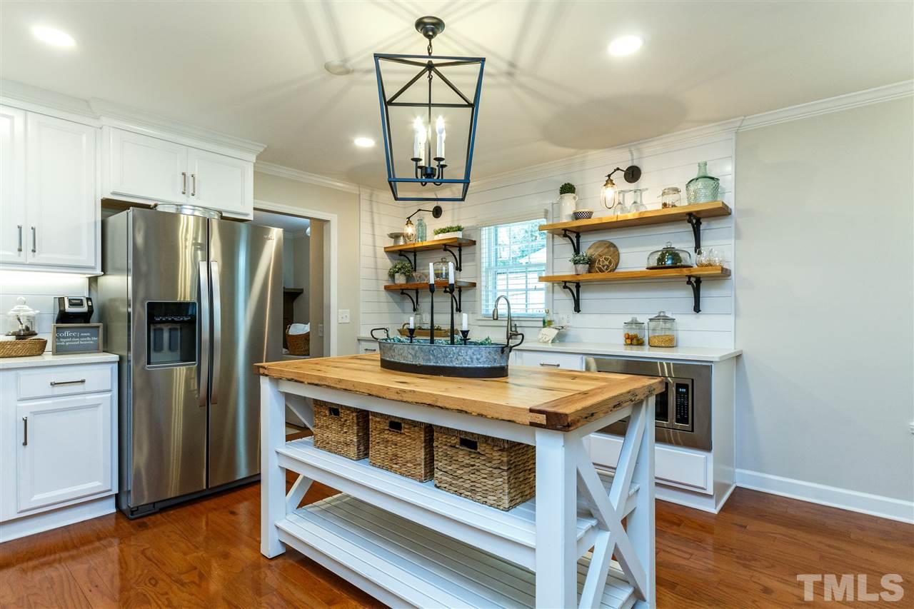 4925 Brookhurst Place Raleigh, NC 27609 - Photo 12 of 30