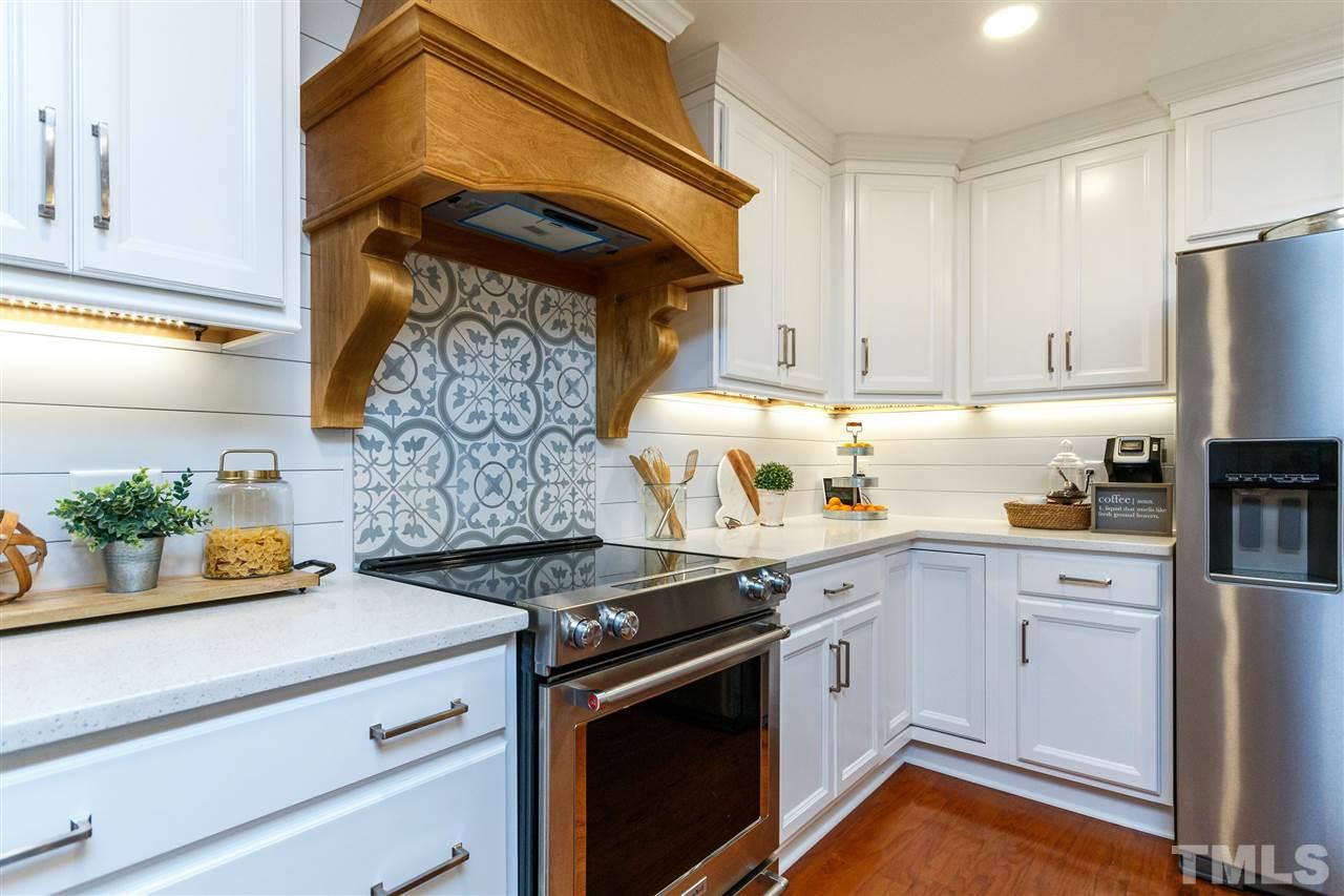 4925 Brookhurst Place Raleigh, NC 27609 - Photo 13 of 30