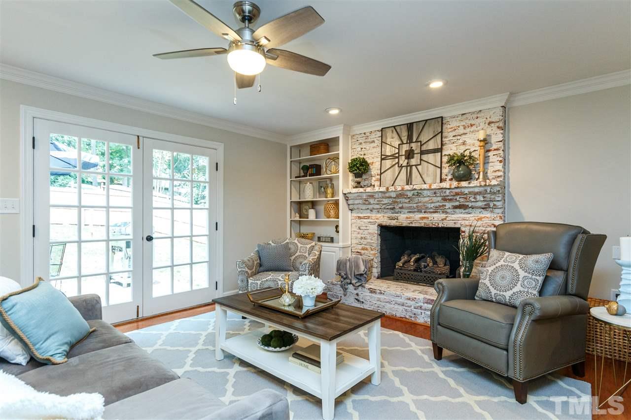 4925 Brookhurst Place Raleigh, NC 27609 - Photo 7 of 30