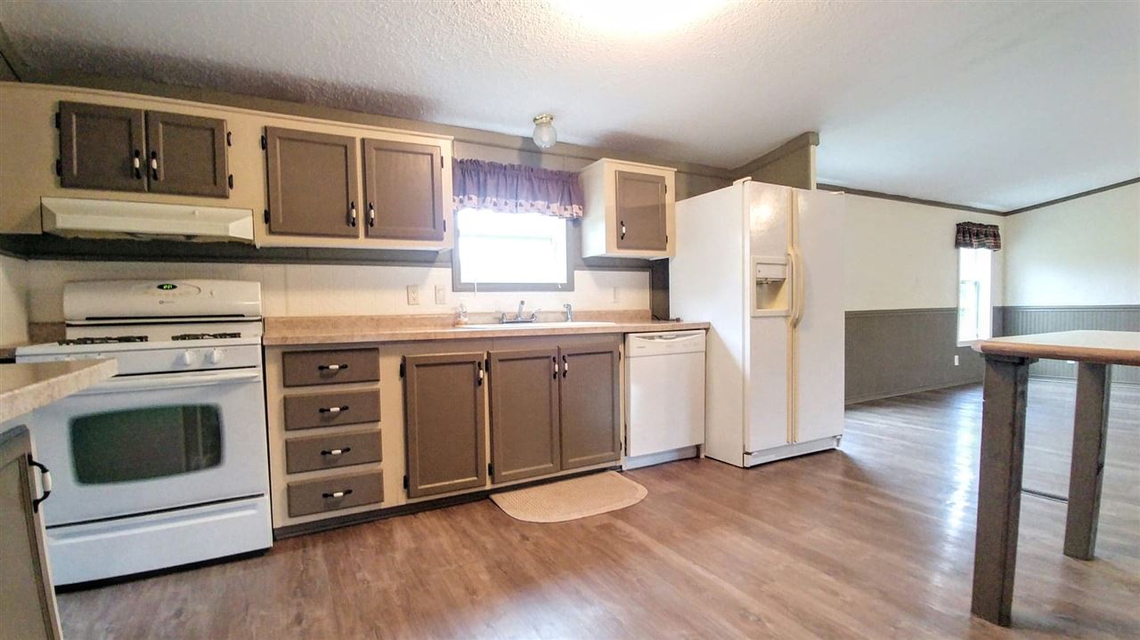 126 East 26 Road Boon, MI 49618 - Photo 4 of 20 1874074-3.JPG