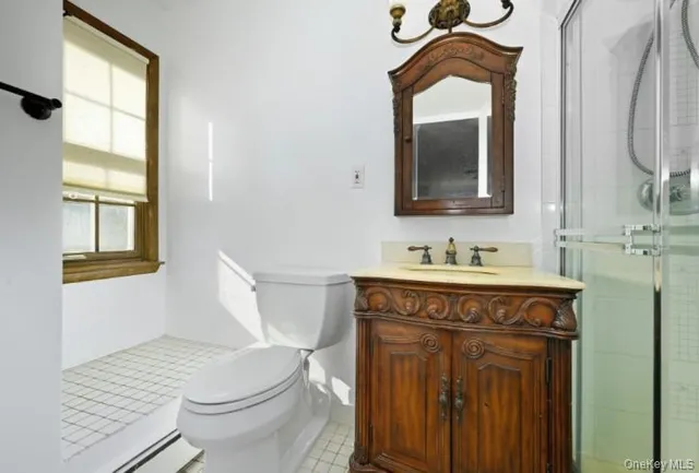 $849,000 | 14-14 Bonnie Lane | Bay Terrace