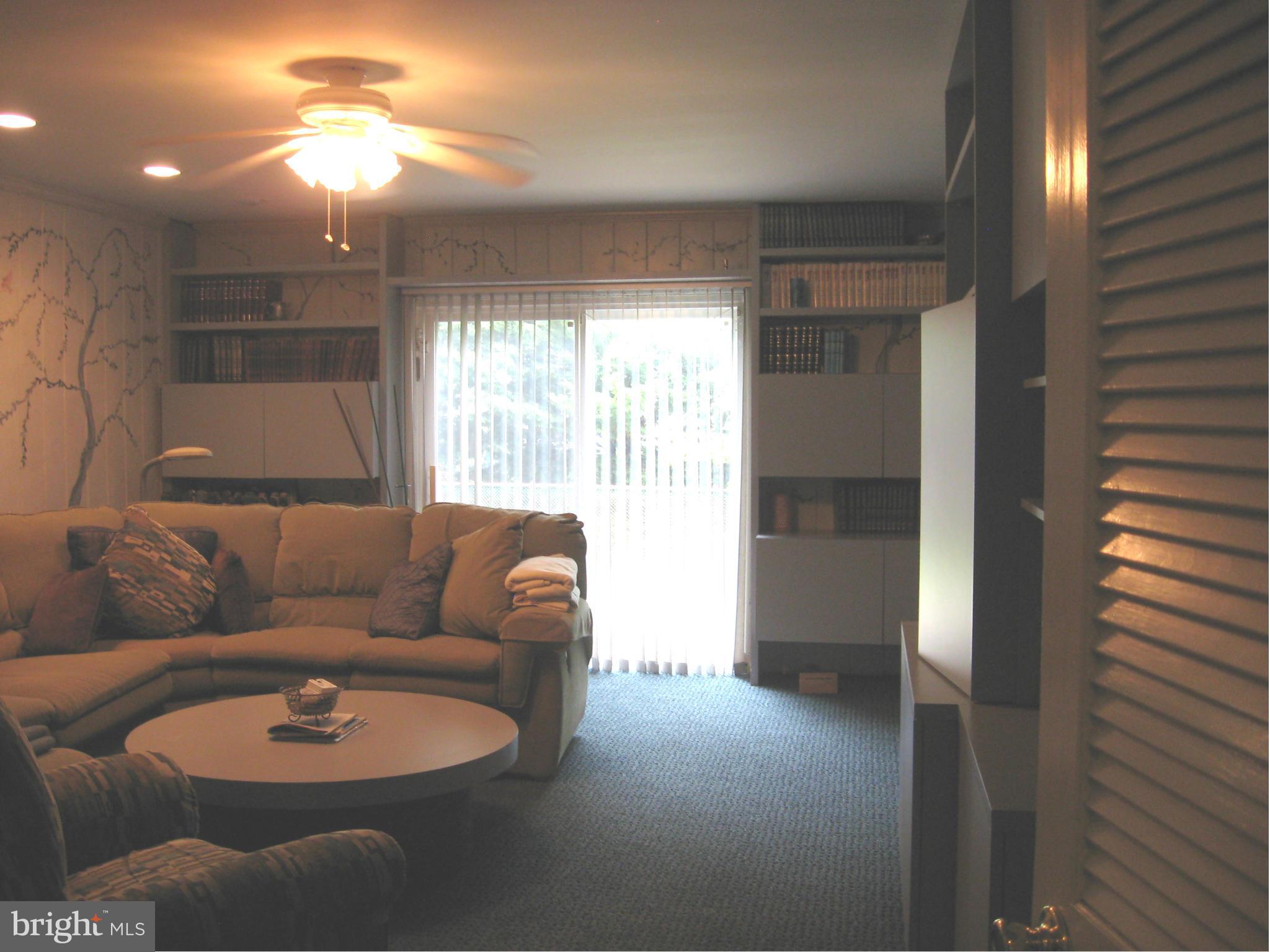 2504 Larryvale Road Baltimore, MD 21209 - Photo 25 of 26 Family Room