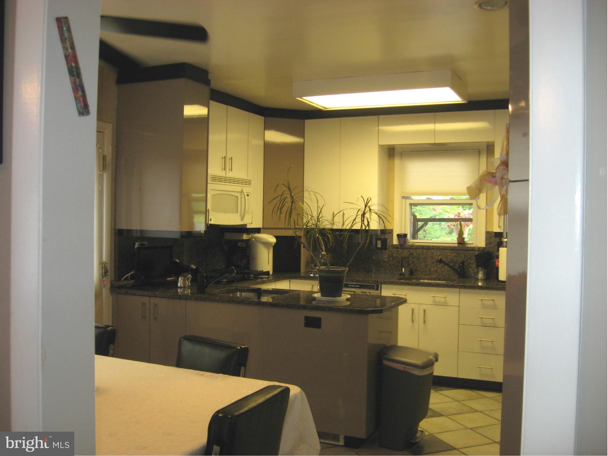 2504 Larryvale Road Baltimore, MD 21209 - Photo 6 of 26 Kitchen
