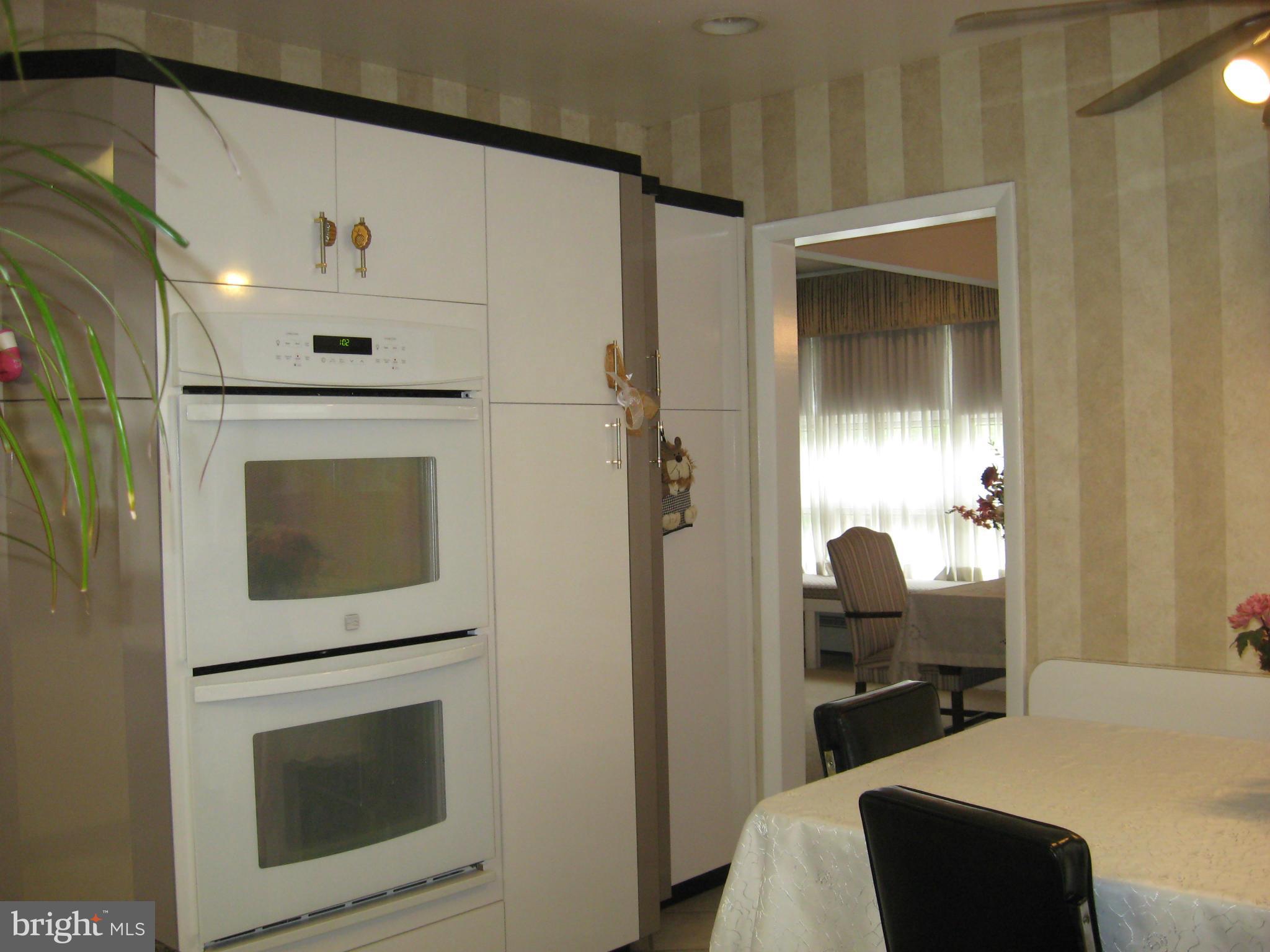 2504 Larryvale Road Baltimore, MD 21209 - Photo 7 of 26 Kitchen