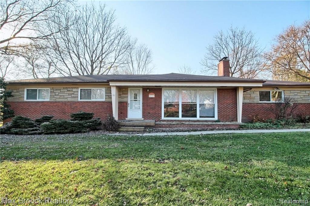 28379 New Castle Road Farmington Hills, MI 48331 - Photo 2 of 24
