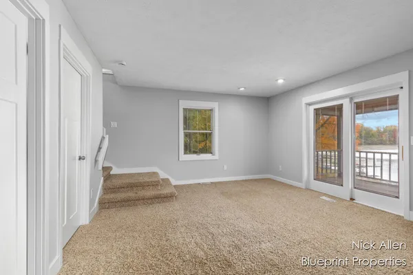$599,900 | 7093 Peninsula Drive Northeast, Rockford, MI 49341