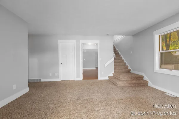 $599,900 | 7093 Peninsula Drive Northeast, Rockford, MI 49341