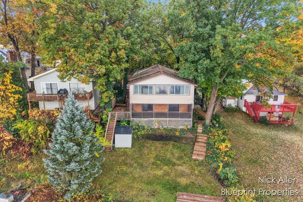 $599,900 | 7093 Peninsula Drive Northeast, Rockford, MI 49341