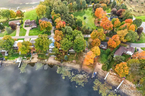 $599,900 | 7093 Peninsula Drive Northeast, Rockford, MI 49341
