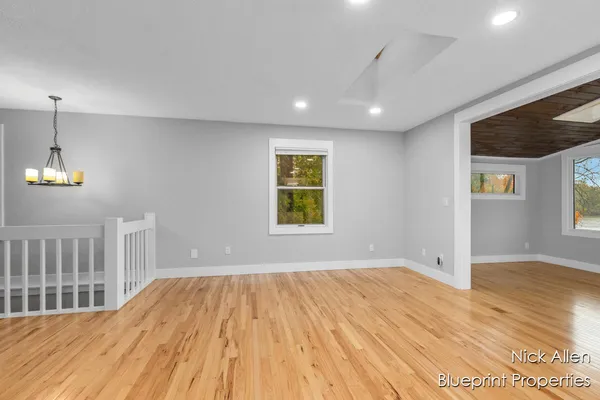 $599,900 | 7093 Peninsula Drive Northeast, Rockford, MI 49341