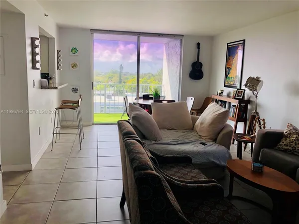 $2,350 | 650 Northeast 64th Street, Unit G609, Miami, FL 33138