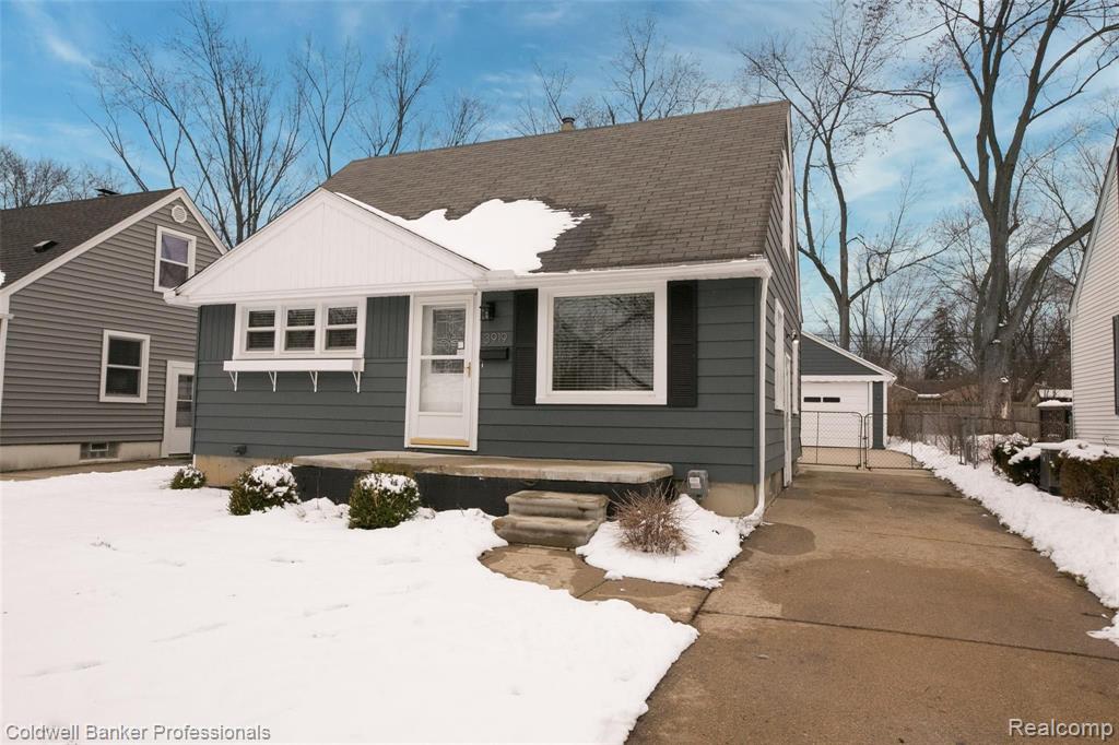 3919 Durham Road Royal Oak, MI 48073 - Photo 1 of 40