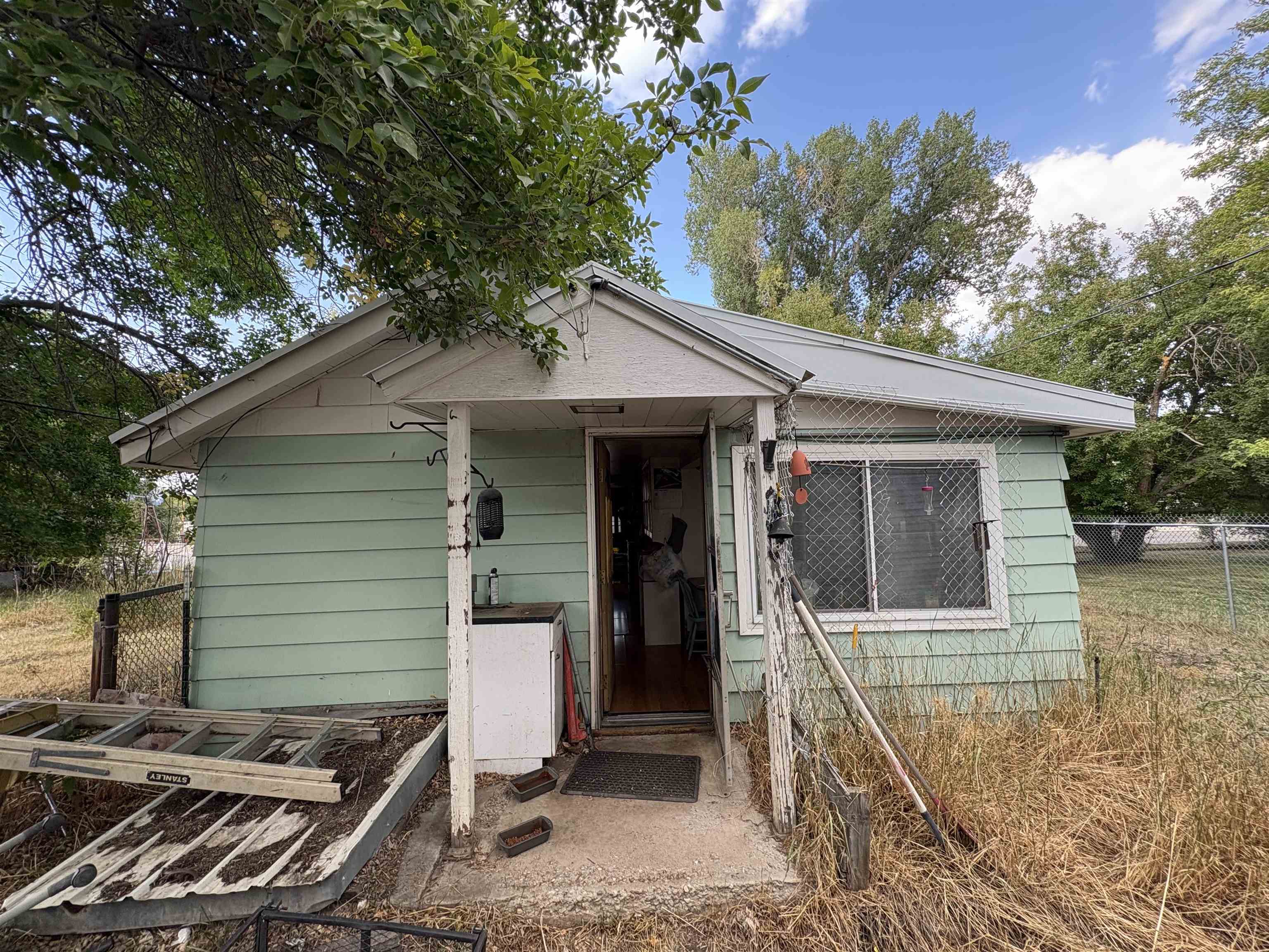 385 Wood Street Lander, WY 82520 - Photo 2 of 25