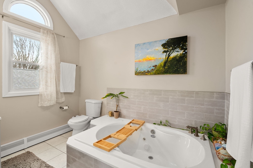 13 Fayette Street, Unit 3 Beverly, MA 01915 - Photo 14 of 26