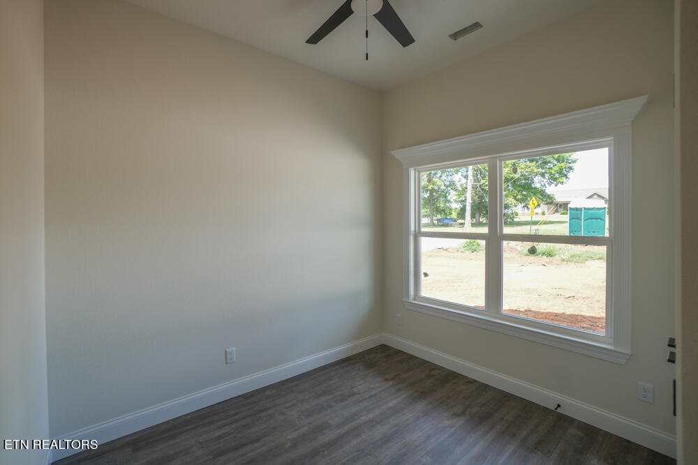 5137 Gregory Road Greenback, TN 37742 - Photo 14 of 19 DSC00794