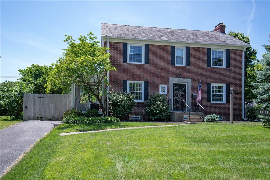 2501 Kessler Blvd E Drive Indianapolis, IN 46220 - Photo 2 of 60