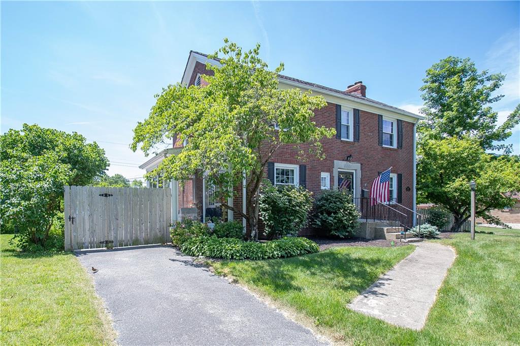 2501 Kessler Blvd E Drive Indianapolis, IN 46220 - Photo 4 of 60