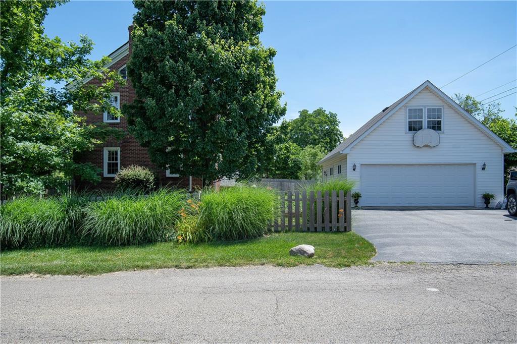 2501 Kessler Blvd E Drive Indianapolis, IN 46220 - Photo 6 of 60