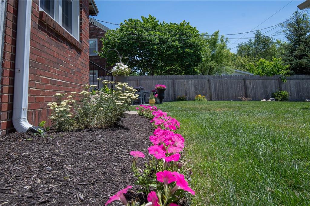 2501 Kessler Blvd E Drive Indianapolis, IN 46220 - Photo 9 of 60