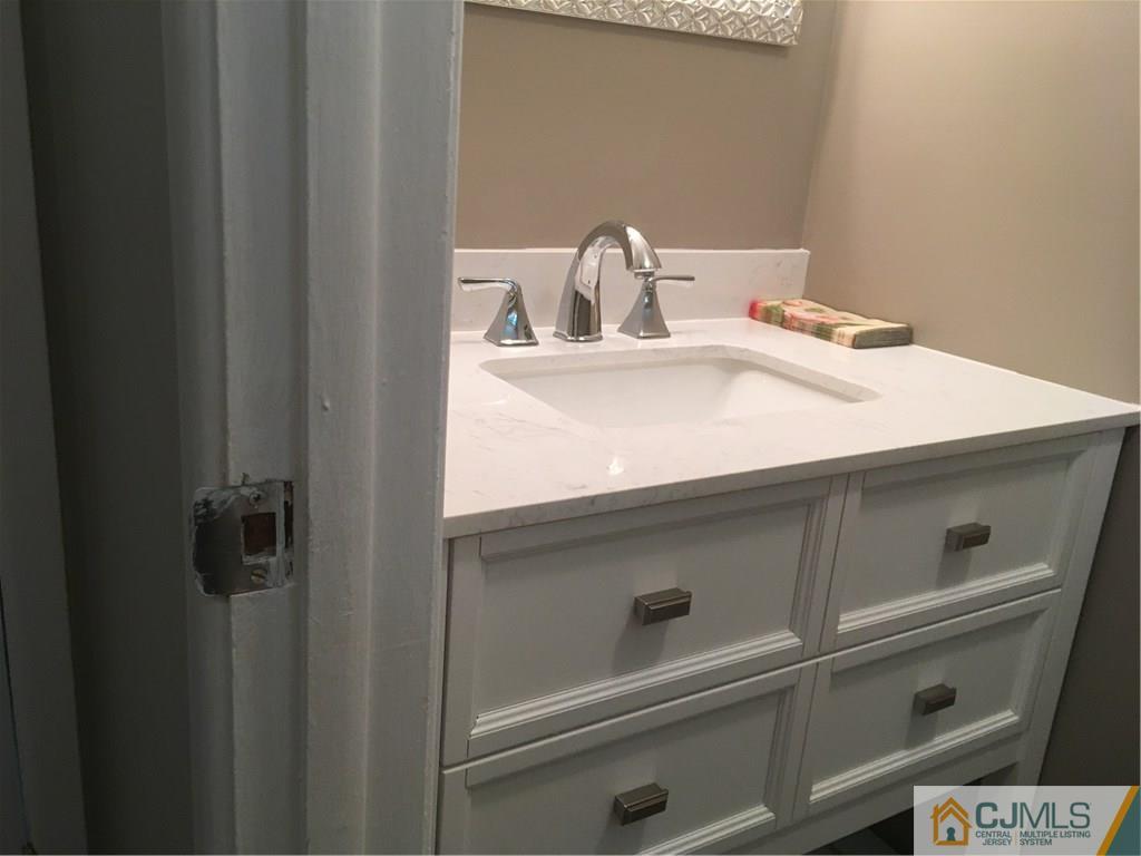12 Venus Road Old Bridge, NJ 08879 - Photo 11 of 17 Gallery Image 11