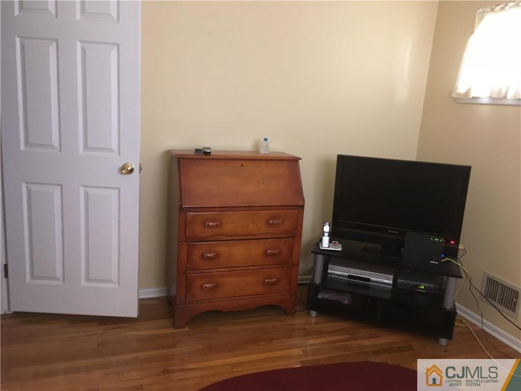 12 Venus Road Old Bridge, NJ 08879 - Photo 15 of 17 Gallery Image 15