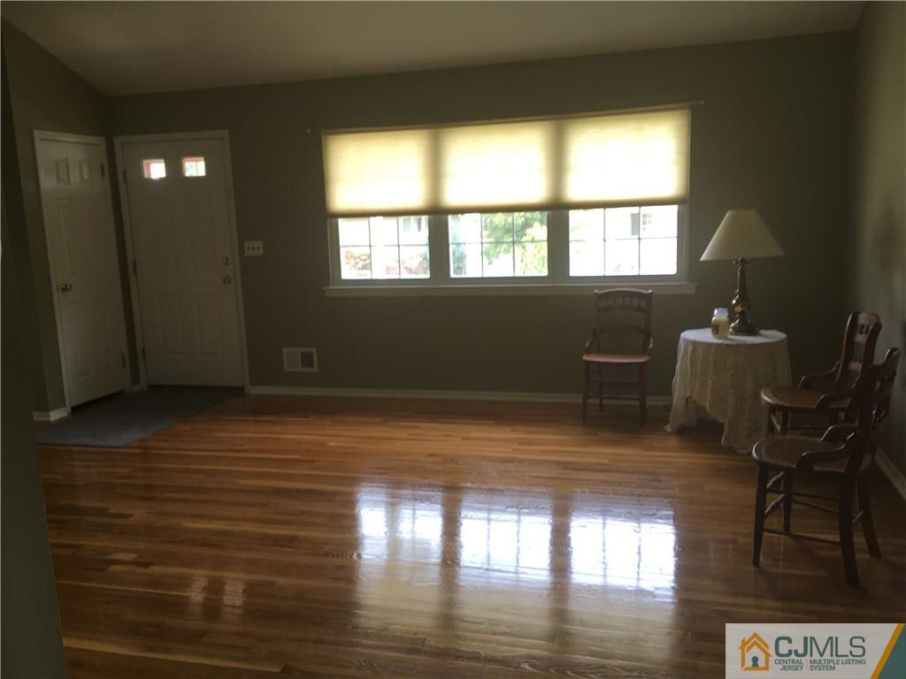 12 Venus Road Old Bridge, NJ 08879 - Photo 4 of 17 Gallery Image 4