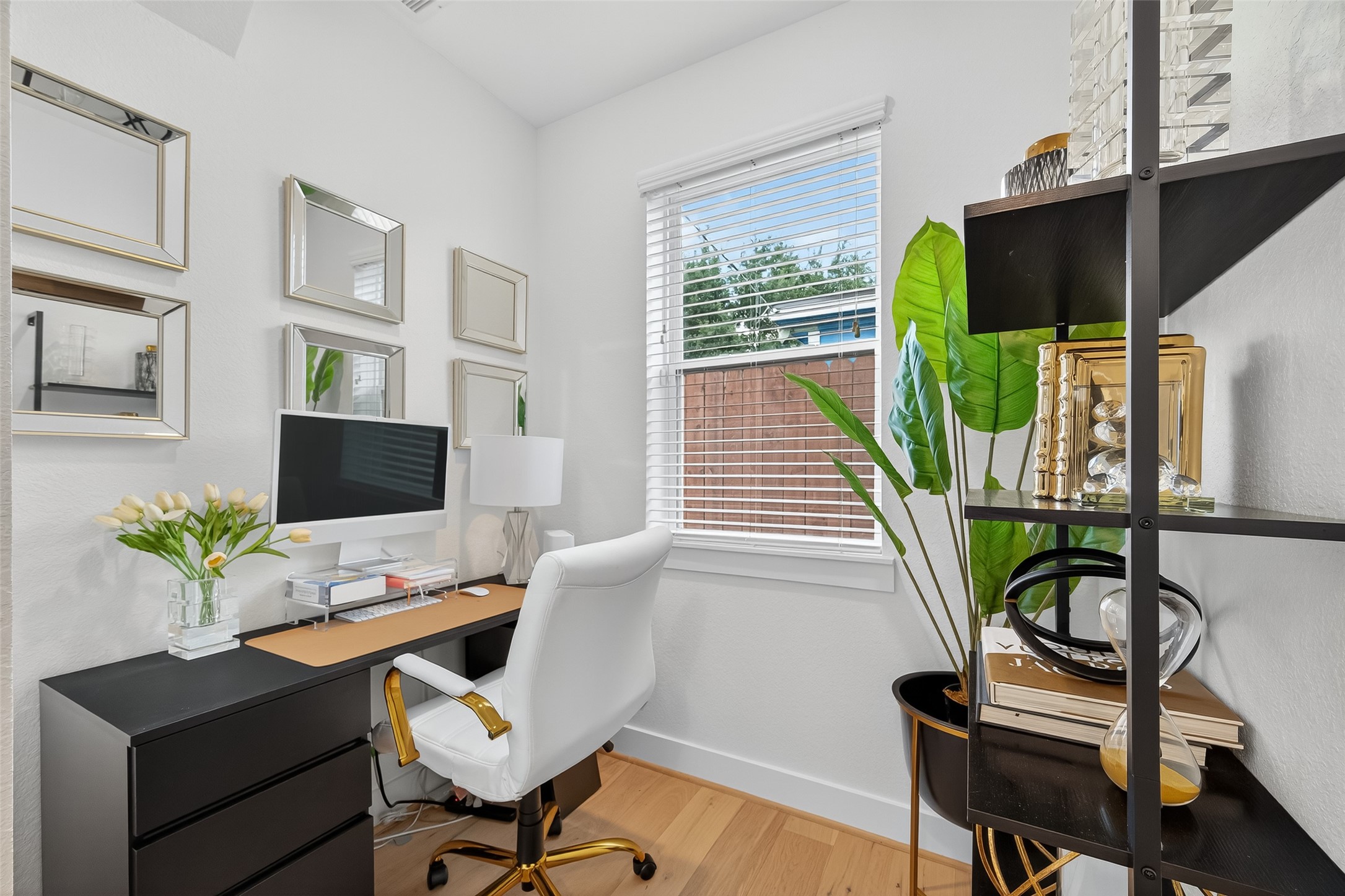 4806 Gano Street, Unit C Houston, TX 77009 - Photo 16 of 30 home office - first level