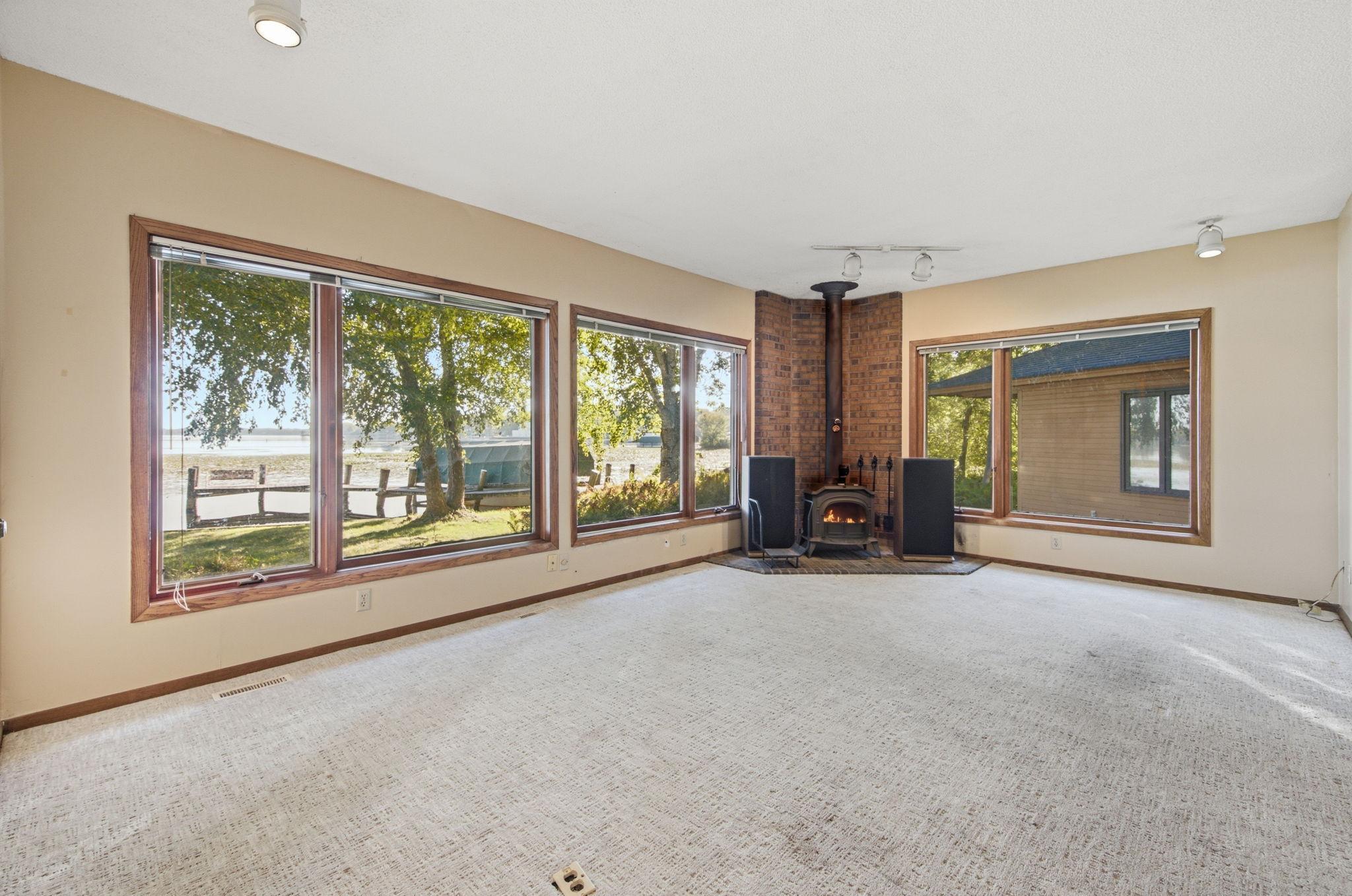 5525 Timber Lane Excelsior, MN 55331 - Photo 12 of 33 Gallery Image 12