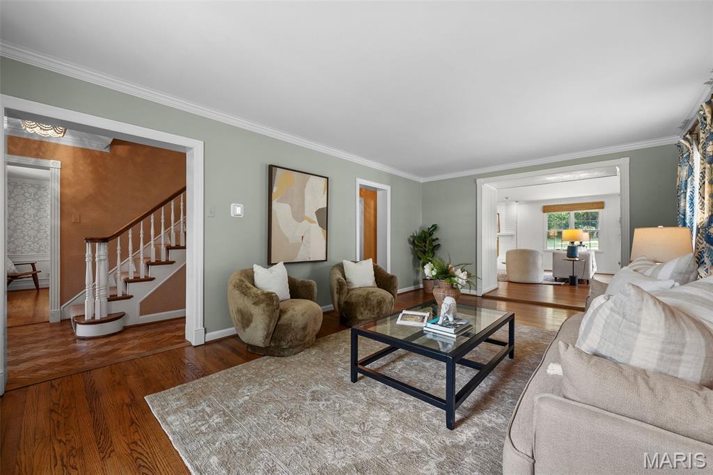 1289 Lay Road Ladue, MO 63124 - Photo 6 of 57 Gallery Image 6